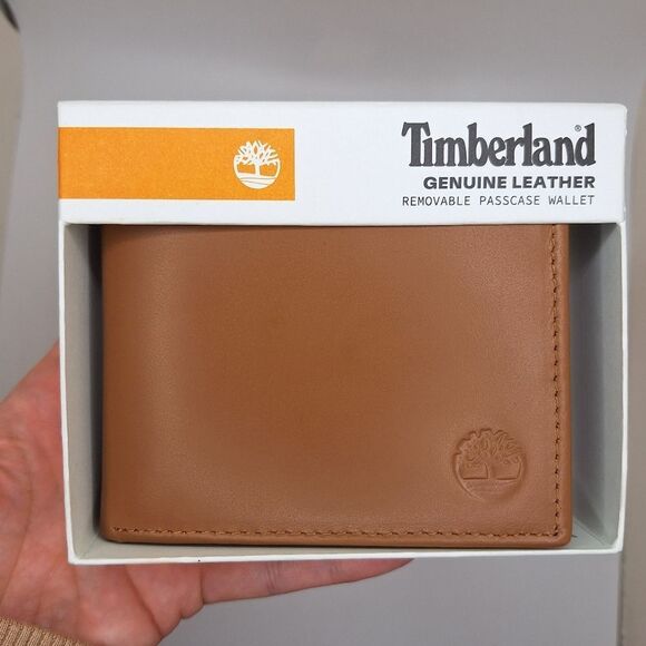 Timberland Men's Tan enuine leather wallet removable Pass case - Picture 1 of 10